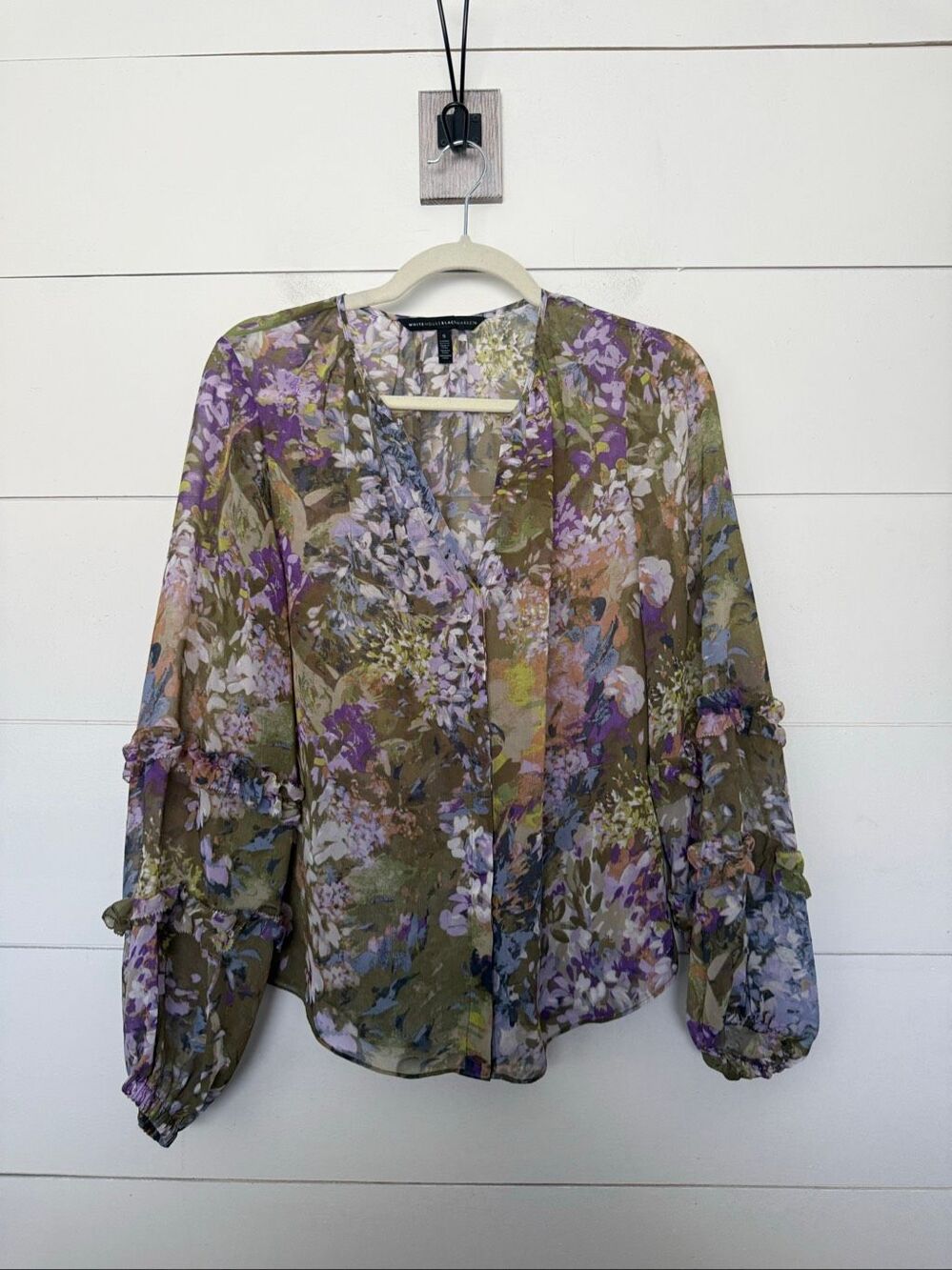 White House Black Market Women’s Small Green Purple Floral Shirt Blouse